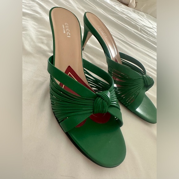 Authentic Gucci kitten heels - Picture 6 of 7
